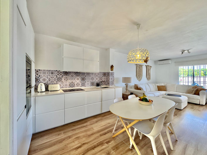 Image No.4-3 Bed Property for sale