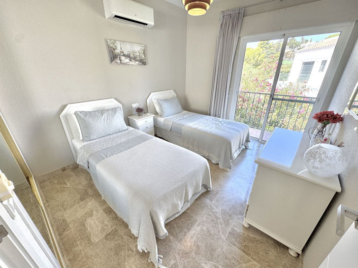 Image No.22-4 Bed Villa for sale