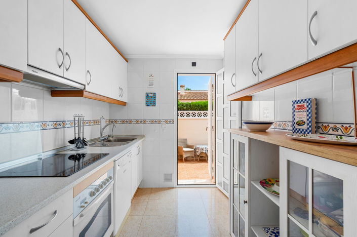 Image No.6-3 Bed Townhouse for sale