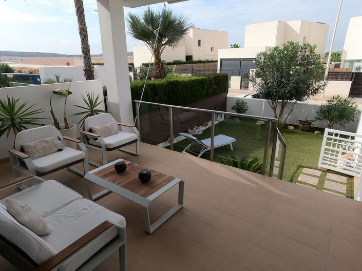 Image No.26-2 Bed Apartment for sale