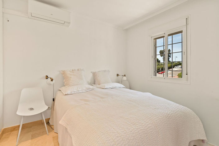 Image No.10-3 Bed Townhouse for sale