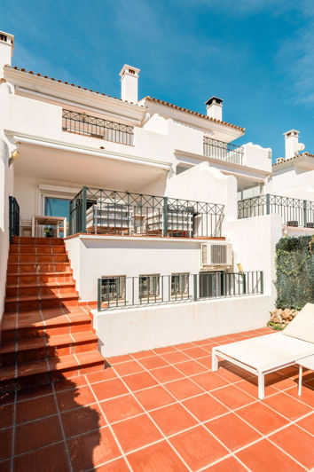 Image No.18-3 Bed Townhouse for sale