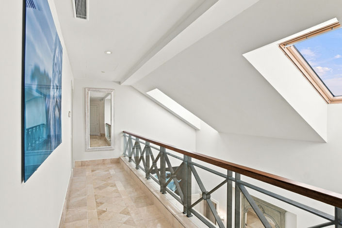 Image No.34-4 Bed Penthouse for sale