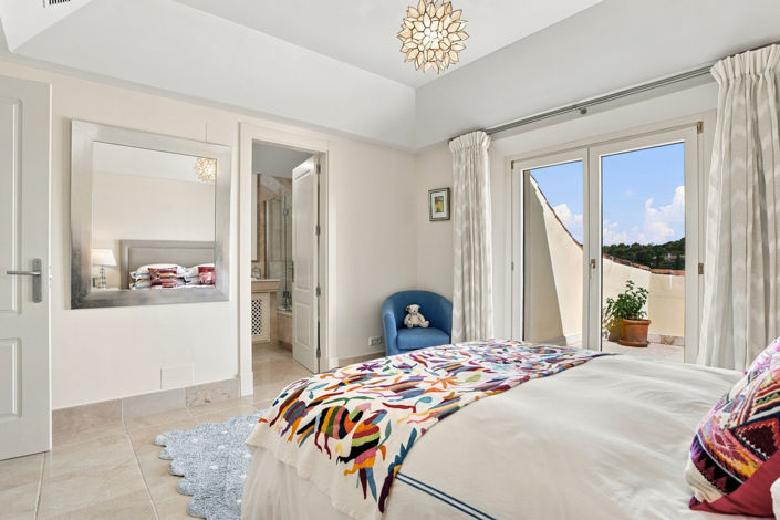 Image No.46-4 Bed Penthouse for sale
