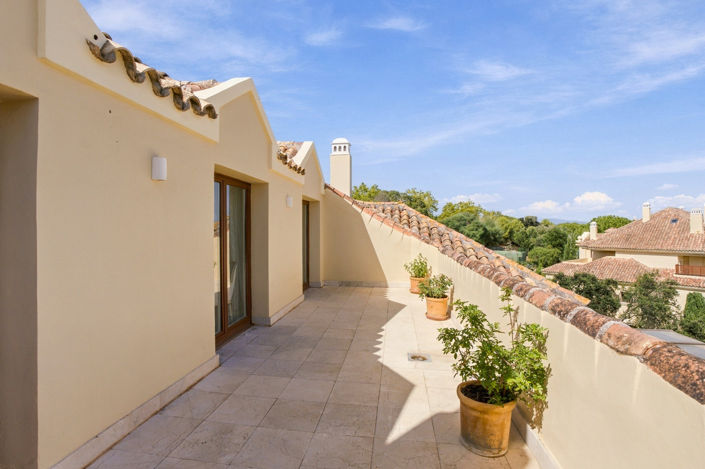 Image No.49-4 Bed Penthouse for sale