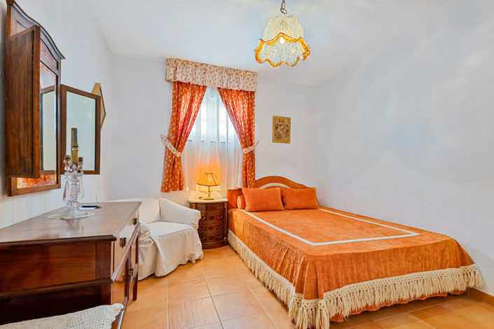 Image No.26-4 Bed Villa for sale