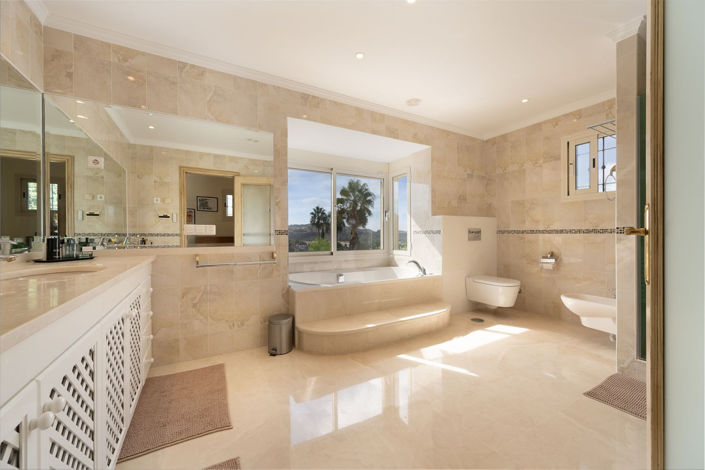 Image No.21-4 Bed Villa for sale