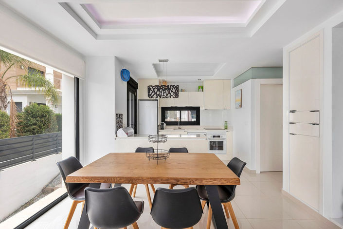 Image No.11-4 Bed Semi-Detached for sale