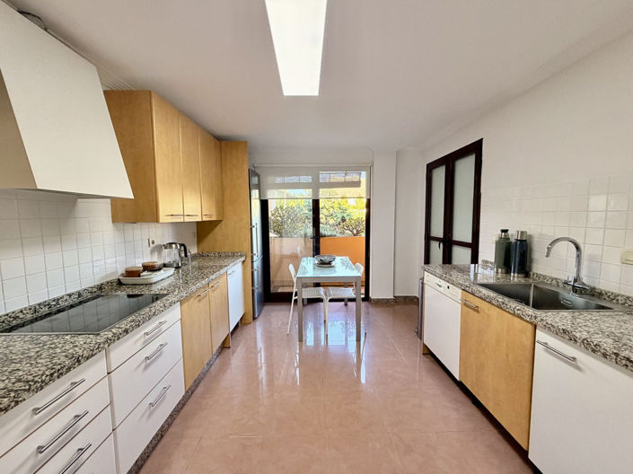 Image No.26-2 Bed Apartment for sale