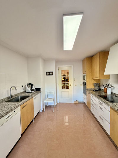 Image No.27-2 Bed Apartment for sale