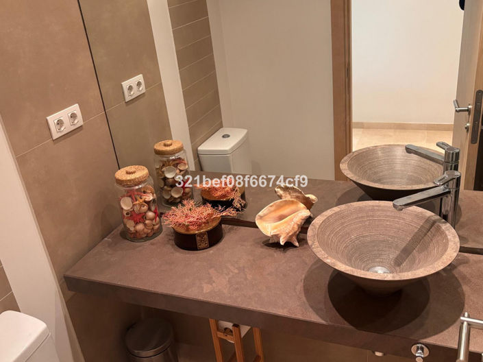 Image No.15-3 Bed Apartment for sale