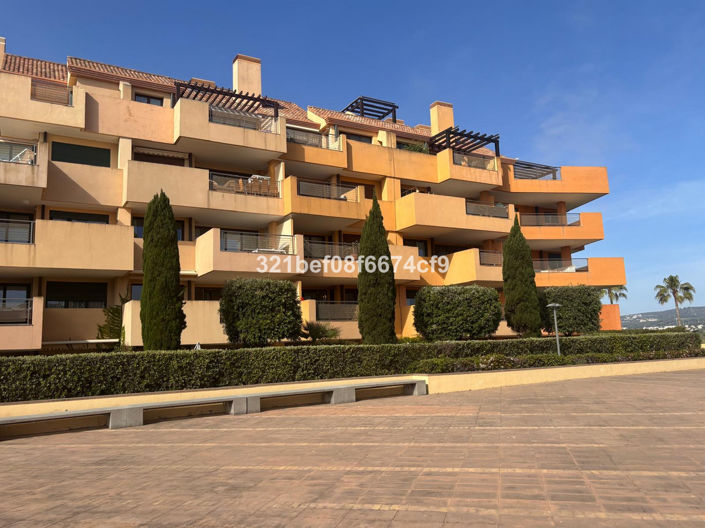 Image No.30-3 Bed Apartment for sale