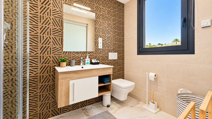 Image No.17-2 Bed Apartment for sale