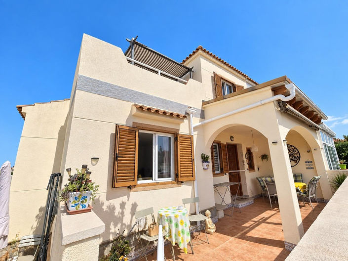 Image No.2-4 Bed Villa for sale