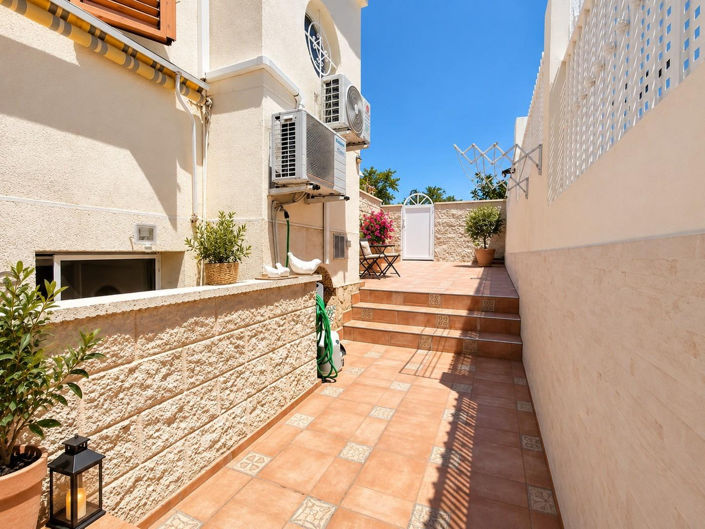 Image No.38-4 Bed Villa for sale