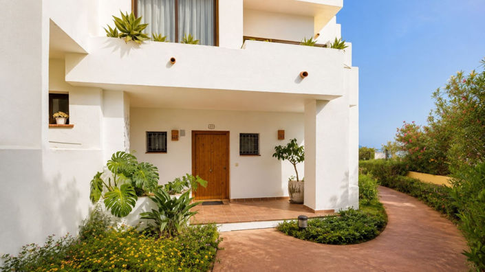 Image No.2-4 Bed Semi-Detached for sale