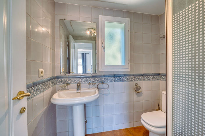 Image No.19-4 Bed Villa for sale