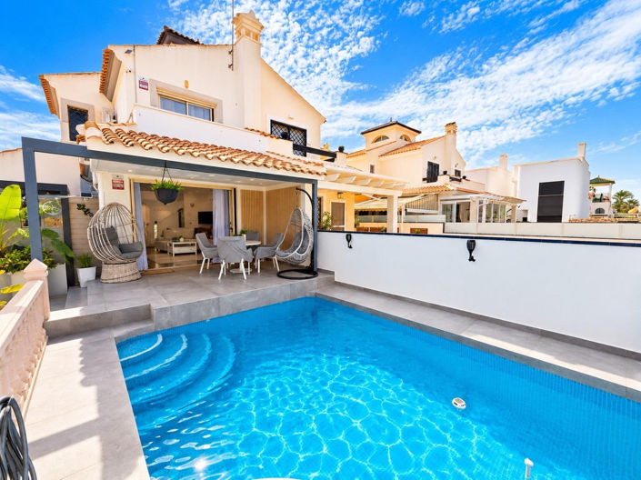 Image No.2-3 Bed Villa for sale