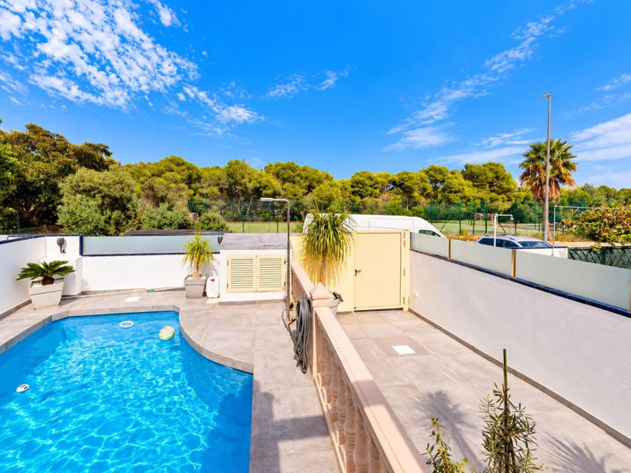 Image No.37-3 Bed Villa for sale