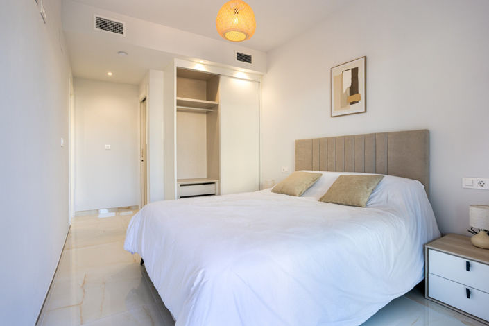 Image No.20-2 Bed Apartment for sale
