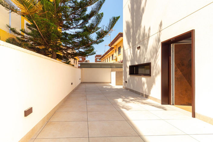 Image No.28-3 Bed Villa for sale