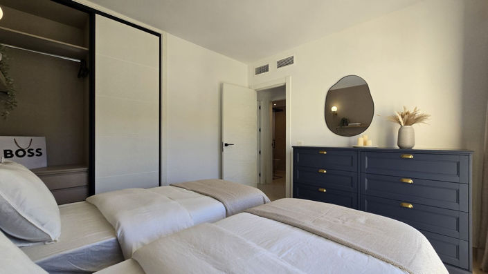 Image No.22-4 Bed Townhouse for sale