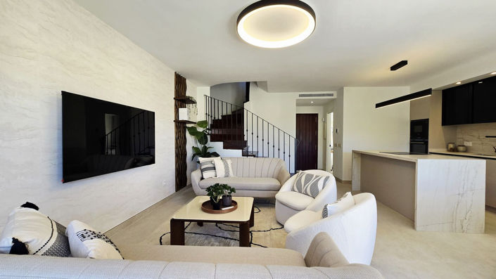 Image No.3-4 Bed Townhouse for sale