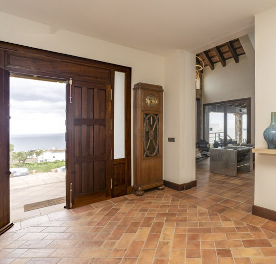 Image No.5-4 Bed Villa for sale