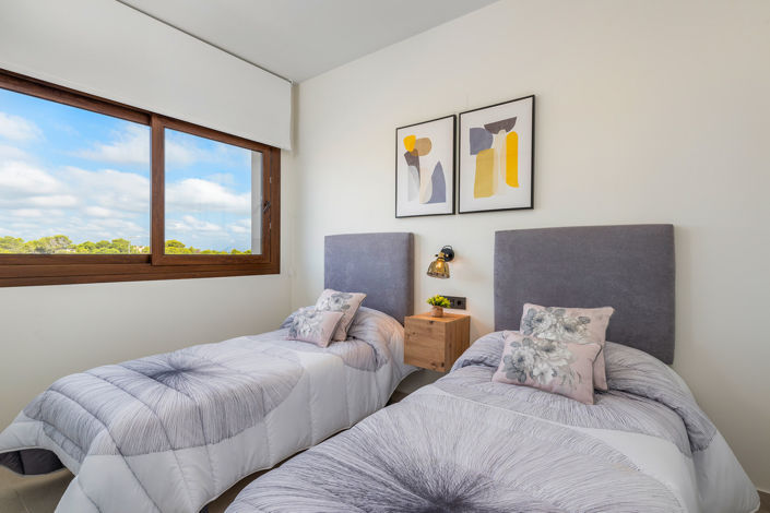 Image No.50-2 Bed Apartment for sale