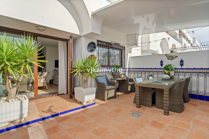 Image No.12-3 Bed Townhouse for sale