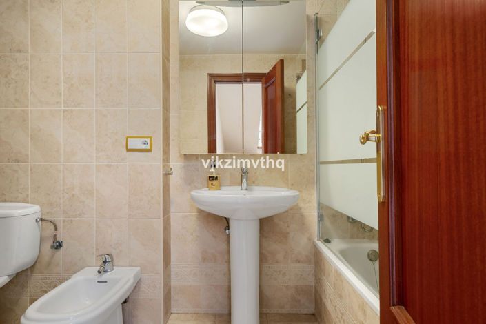Image No.17-3 Bed Townhouse for sale