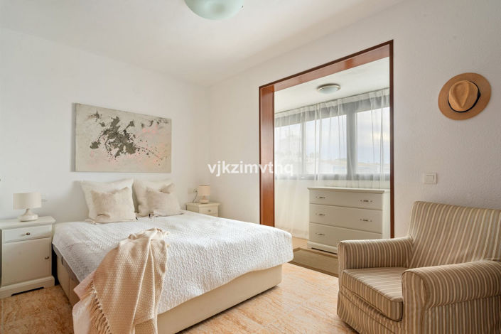 Image No.19-3 Bed Townhouse for sale