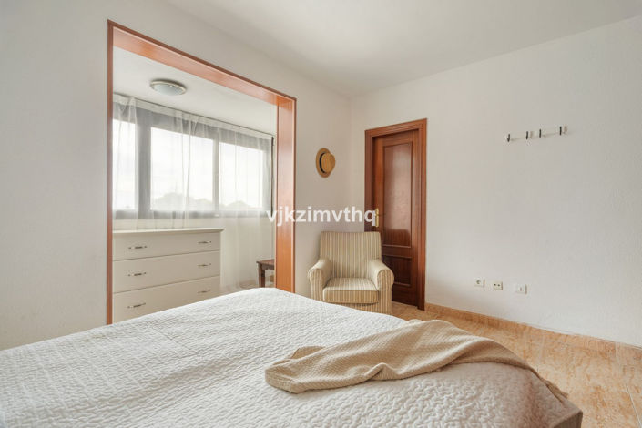 Image No.20-3 Bed Townhouse for sale