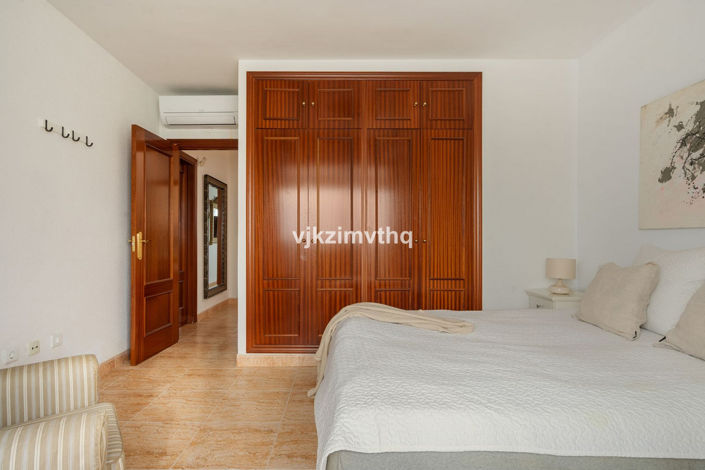 Image No.21-3 Bed Townhouse for sale