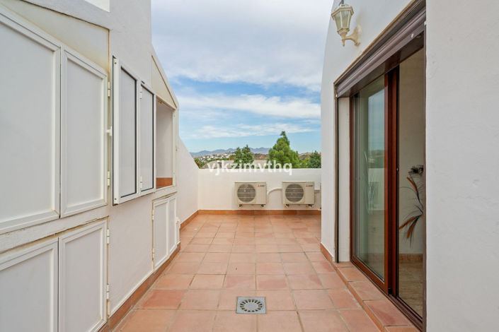 Image No.27-3 Bed Townhouse for sale