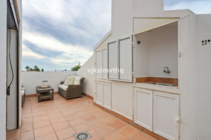 Image No.28-3 Bed Townhouse for sale