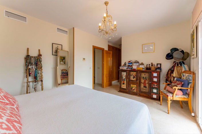 Image No.36-3 Bed Villa for sale