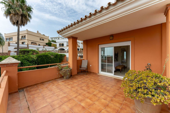 Image No.43-3 Bed Villa for sale