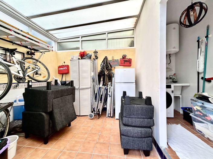 Image No.30-3 Bed Townhouse for sale
