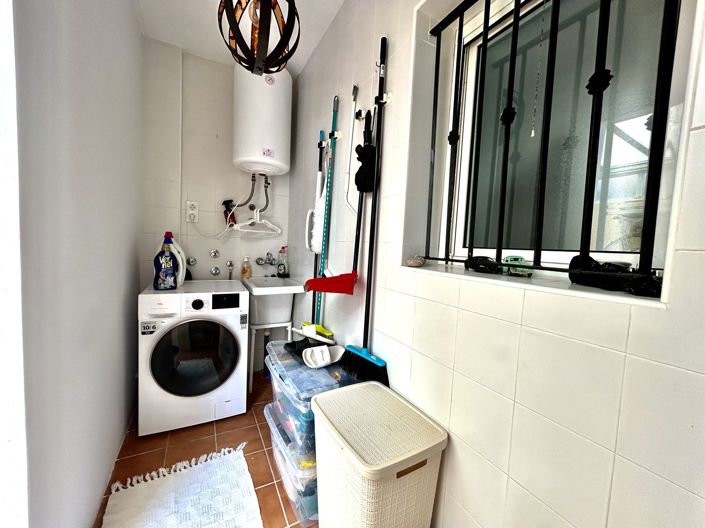 Image No.31-3 Bed Townhouse for sale