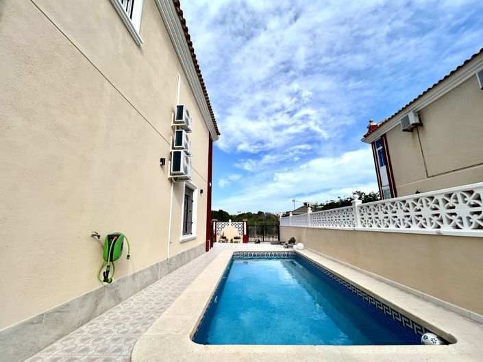 Image No.35-3 Bed Townhouse for sale