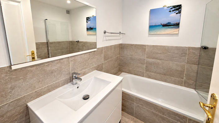 Image No.26-2 Bed Apartment for sale