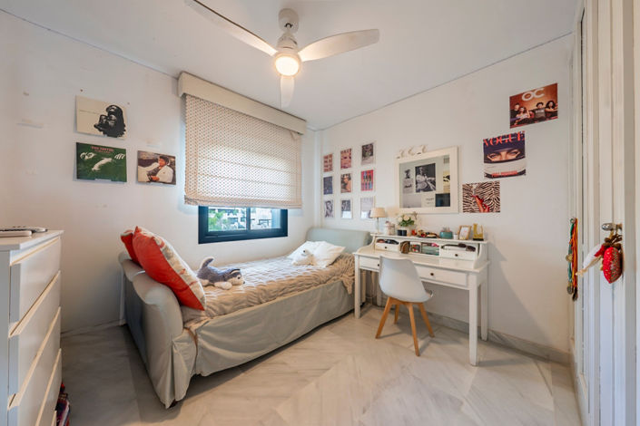 Image No.24-3 Bed Apartment for sale
