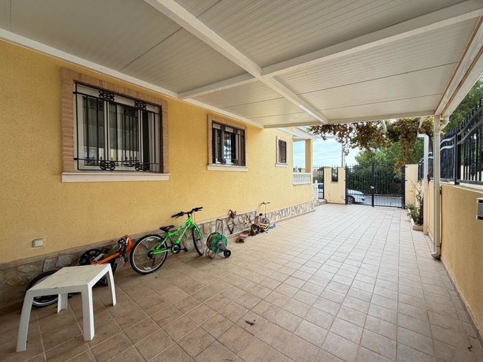 Image No.19-4 Bed Villa for sale