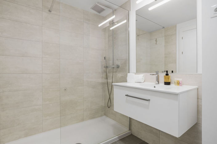 Image No.19-2 Bed Apartment for sale