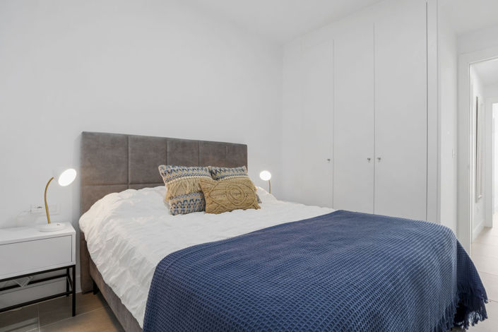 Image No.20-2 Bed Apartment for sale