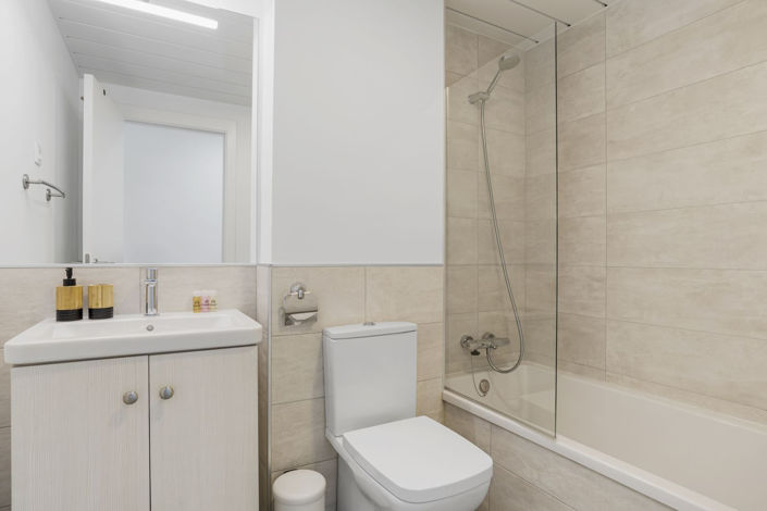 Image No.22-2 Bed Apartment for sale