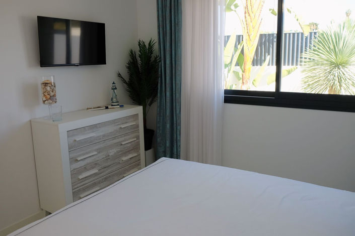 Image No.22-3 Bed Semi-Detached for sale