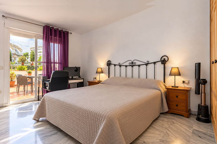 Image No.8-3 Bed Apartment for sale