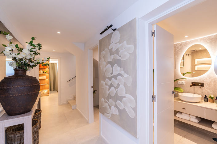 Image No.15-4 Bed Townhouse for sale